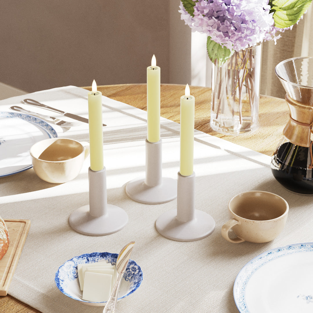 2 stk lysegule kronelys (LED- lys) - 15 cm