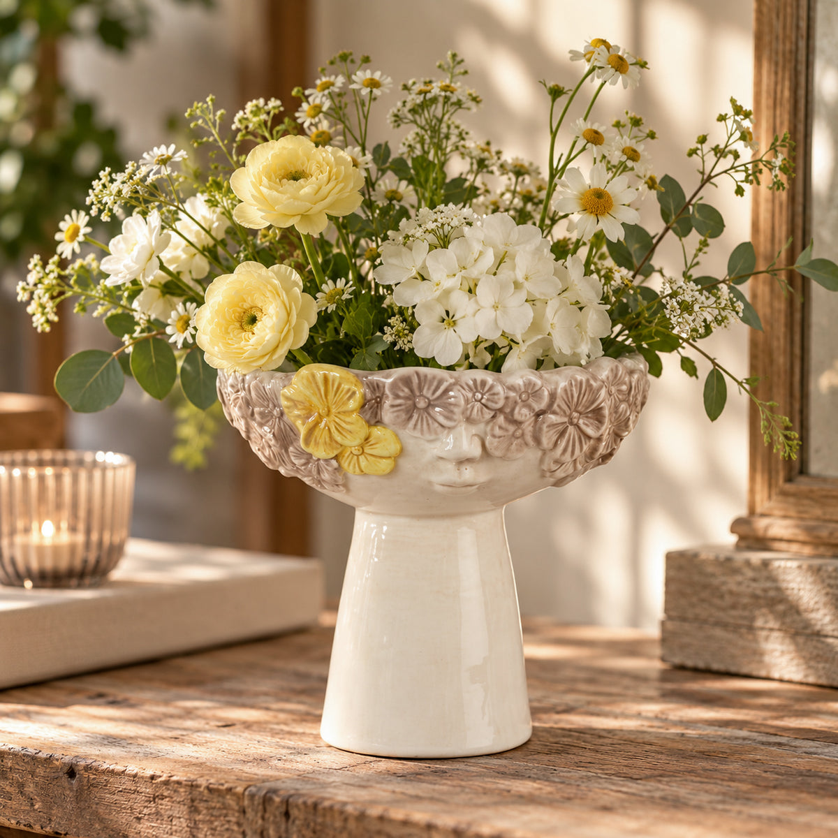Vase på stett - gul blomst